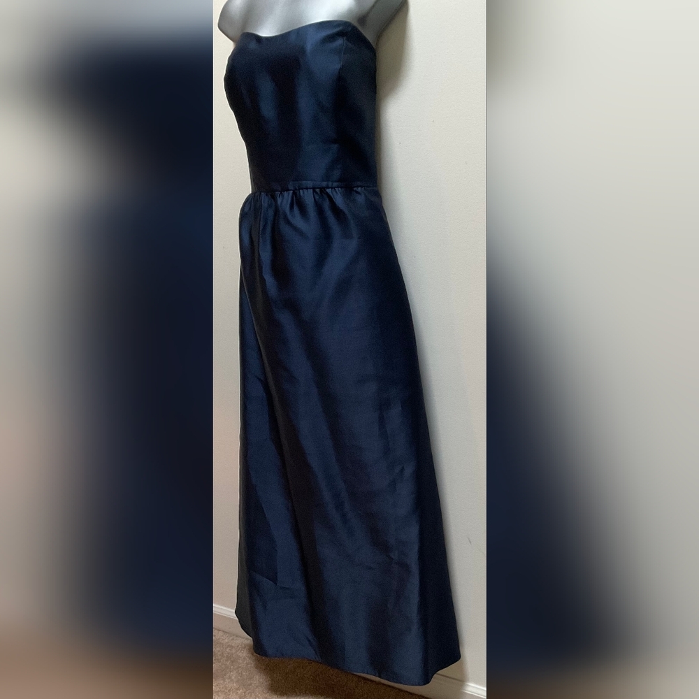 ALFRED SUNG Gorgeous Midnight Blue Strapless Satin Gown - Picture 3 of 8